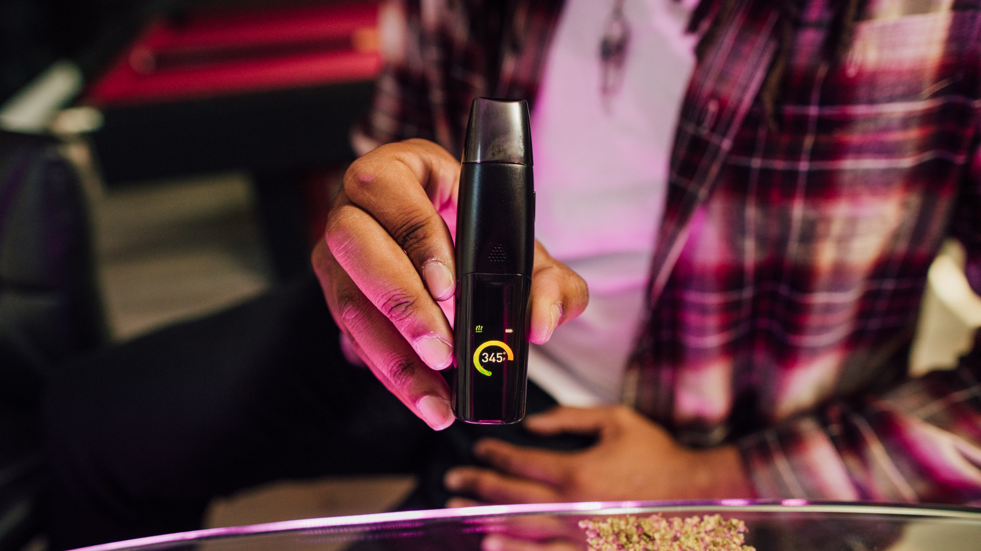 How to Use a Dry Herb Vaporizer: Beginner's Guide 2026 – G Pen