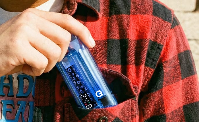 Putting the Blue Translucent G Pen Hydout into a pocket